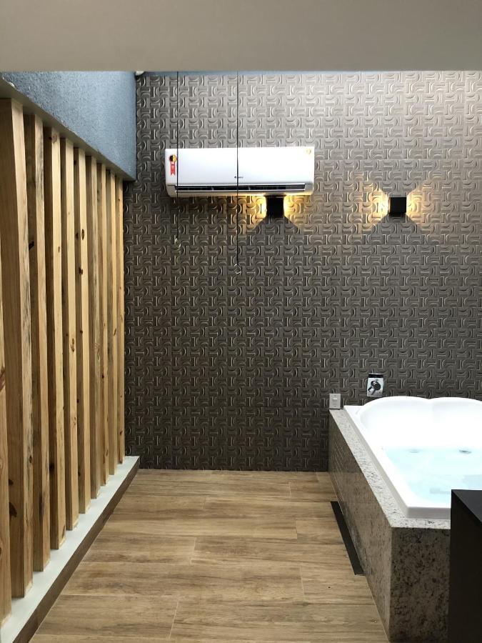 Suite Deluxe com Banheira de Hidromassagem