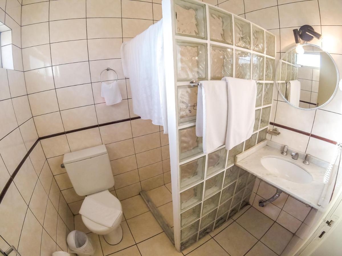 Quarto Twin Standard