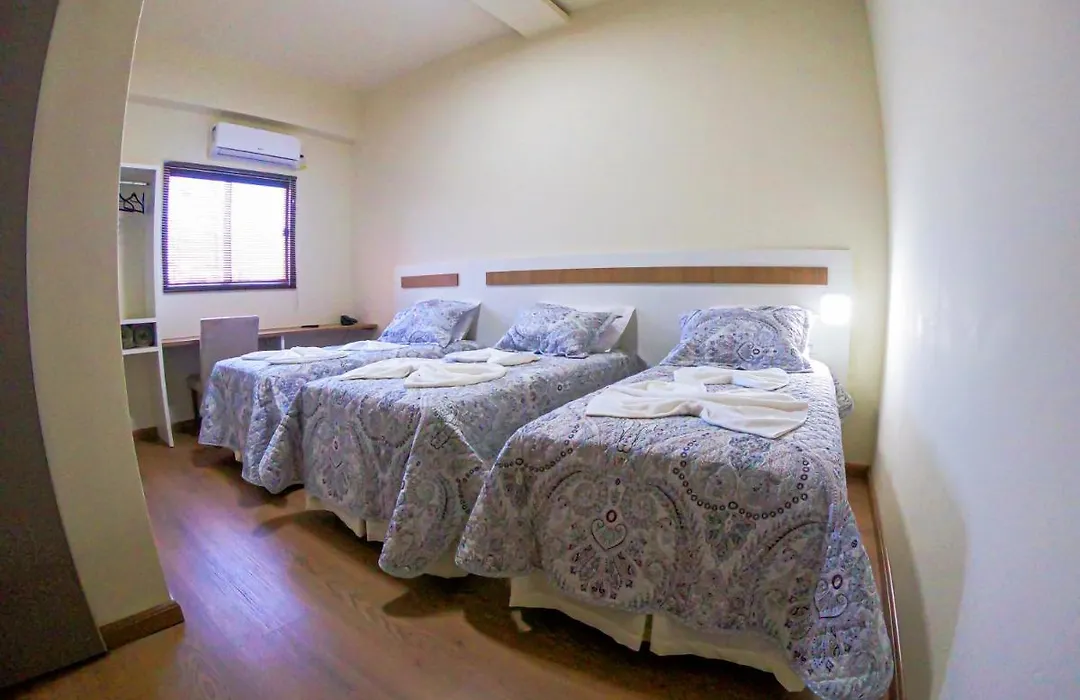 Hotel Lago Araras-1