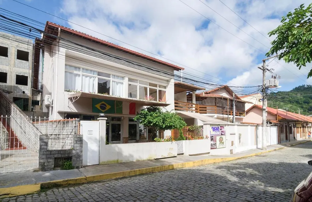 Pousada Danitato E Lavanderia-1