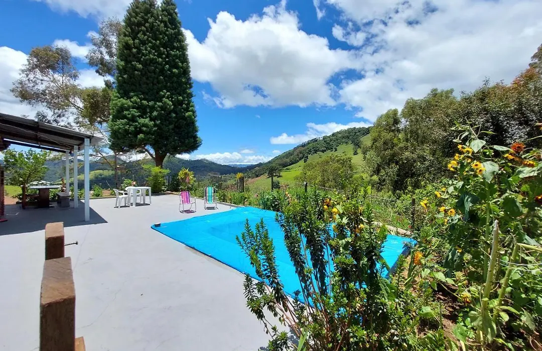 Casa aconchegante na roça c/ piscina/churrasqueira-1