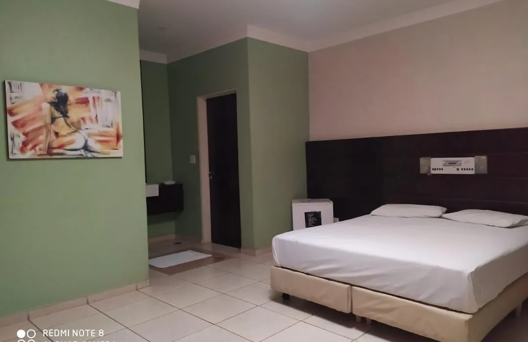 Movie Inn Motel E Hospedagem (Adults Only)-1