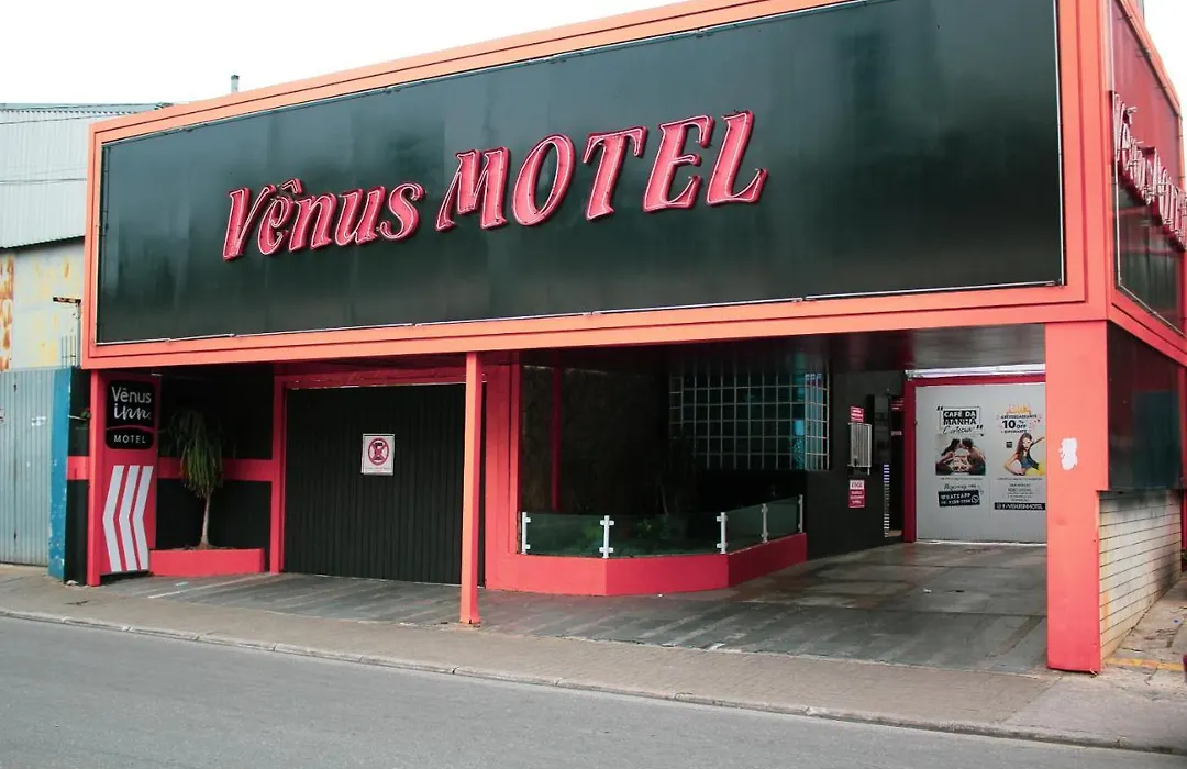 A2 Motel-1