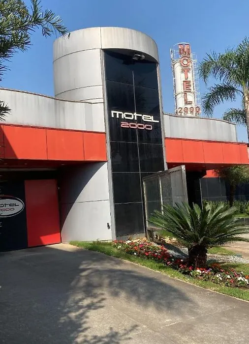 Motel 2000-1