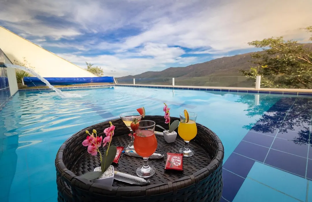 Até 8 Hóspedes, Piscina Panorâmica, Salão de Jogos Premium e Brinquedoteca-1