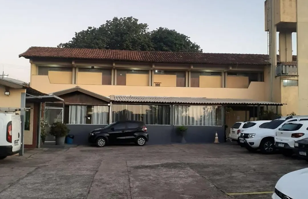 Falcon Hotel-1