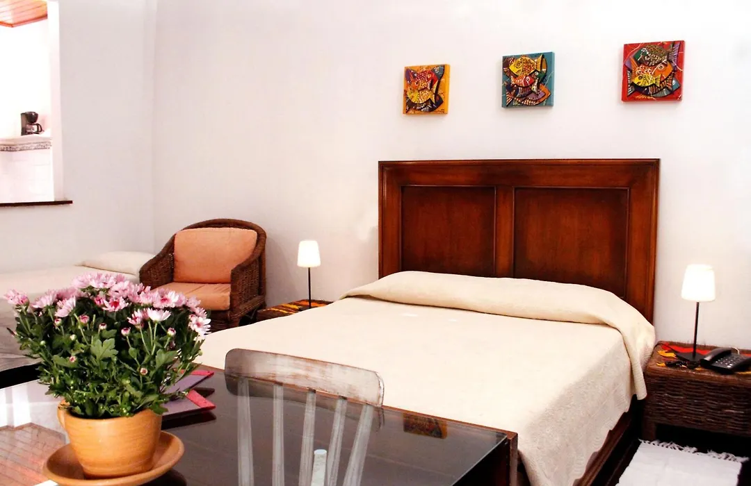 Studio Do Carmo Galeria De Artes E Pousada-1