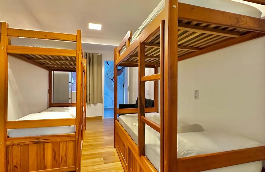 Lila Limao Hostel-1
