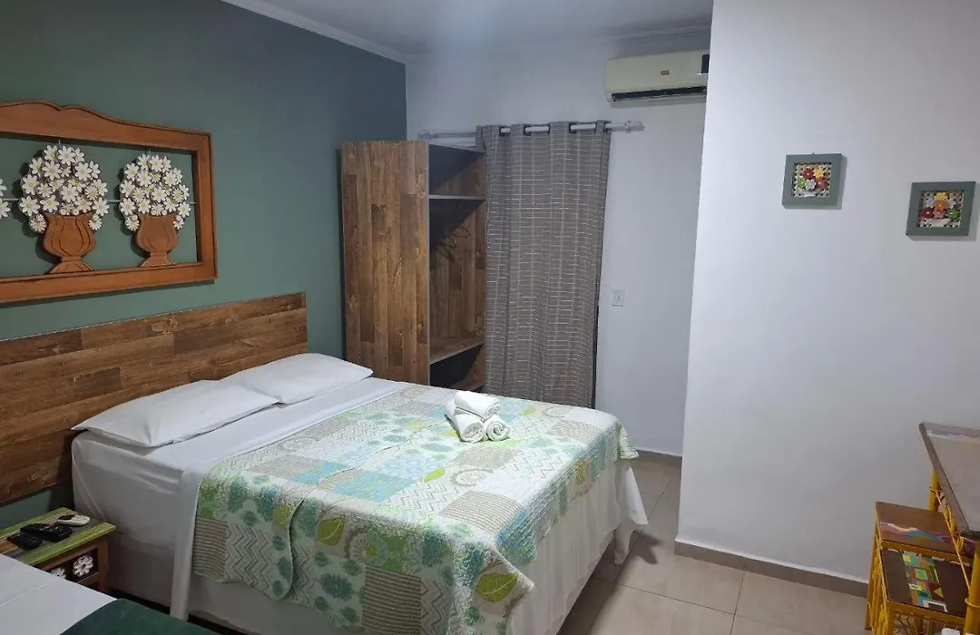 Pousada Villa Virgínia Guarujá-1