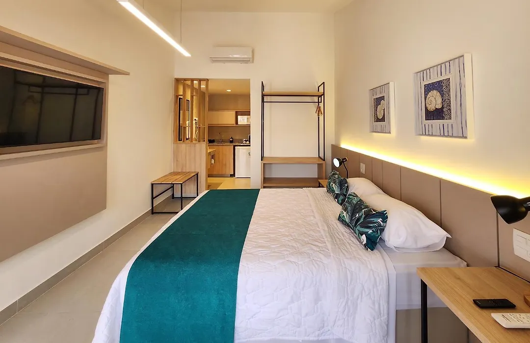 Blu Smart Stay-1