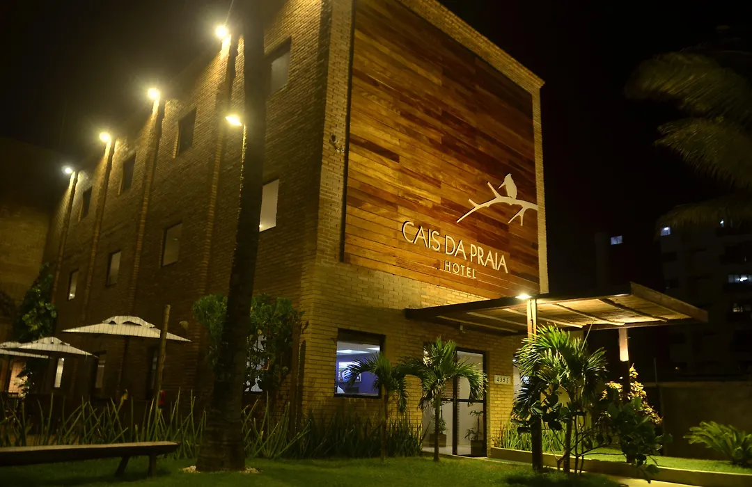 Cais Da Praia Hotel-1