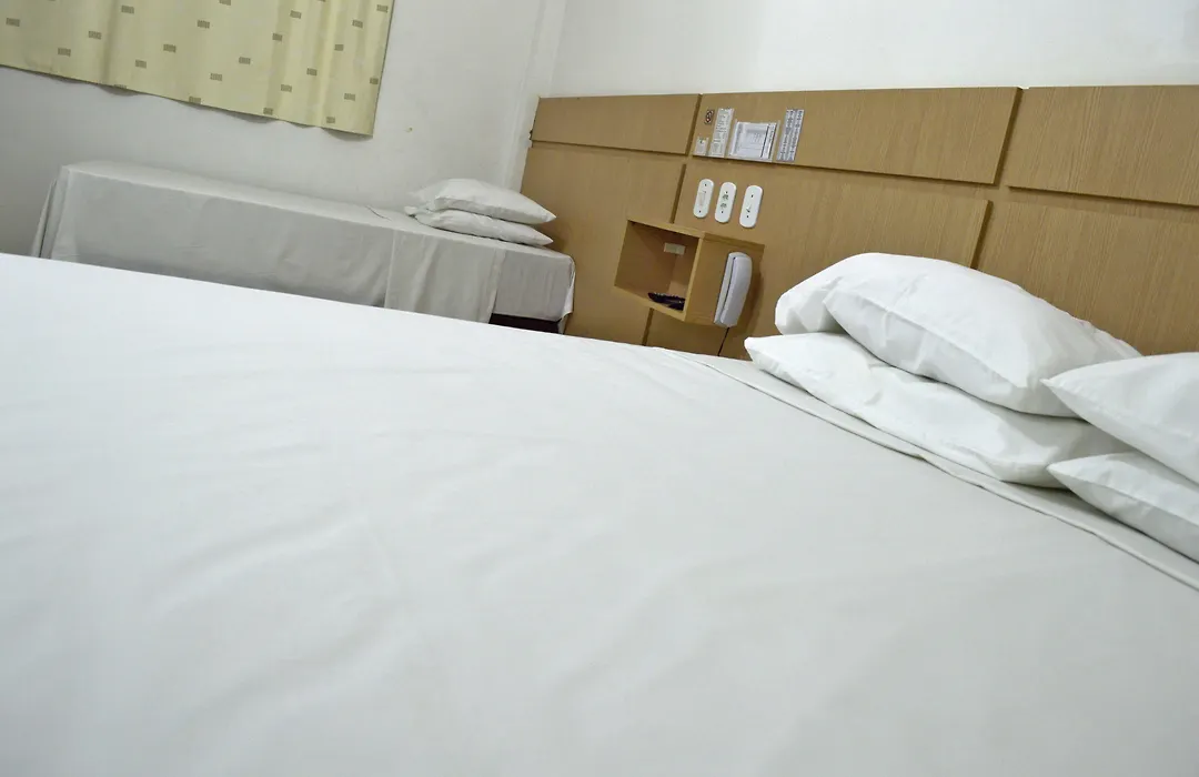 Richard Hotel-1
