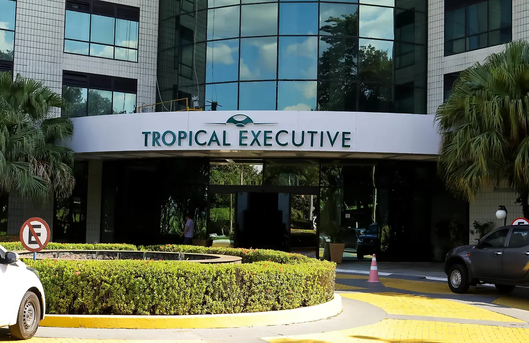 Tropical Executive Hotel-1