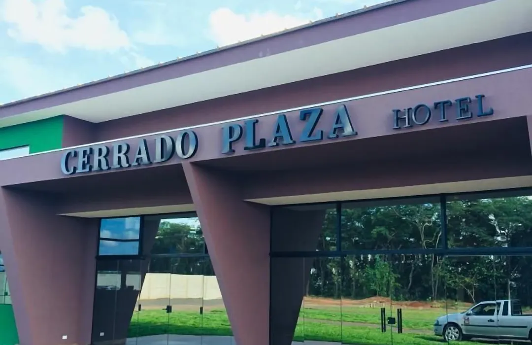 Cerrado Plaza Hotel-1