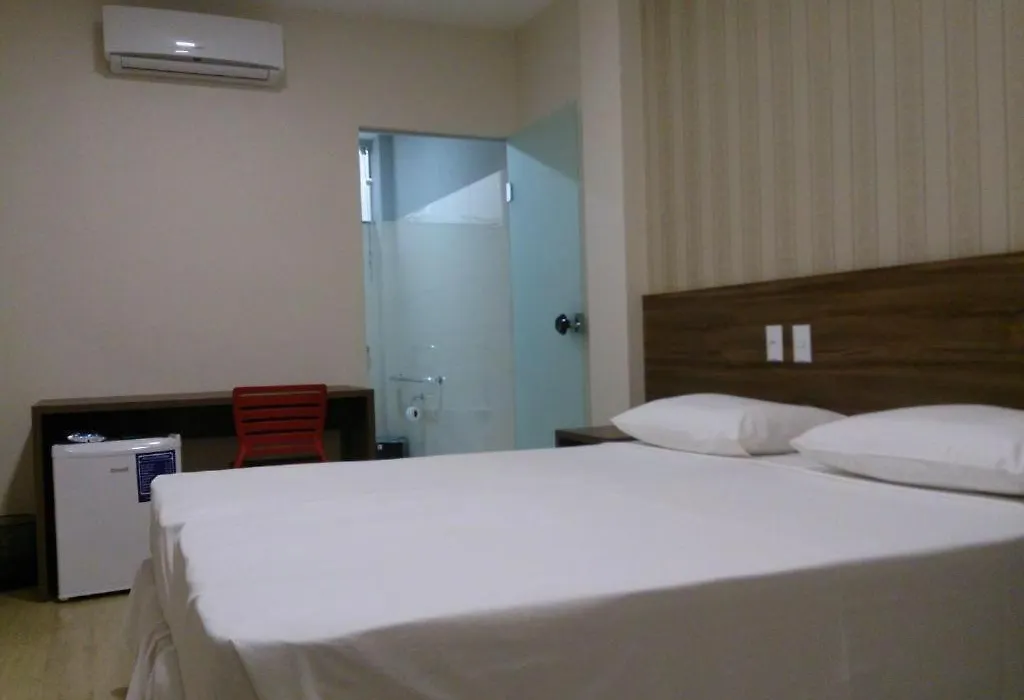 Mac Hotel-1