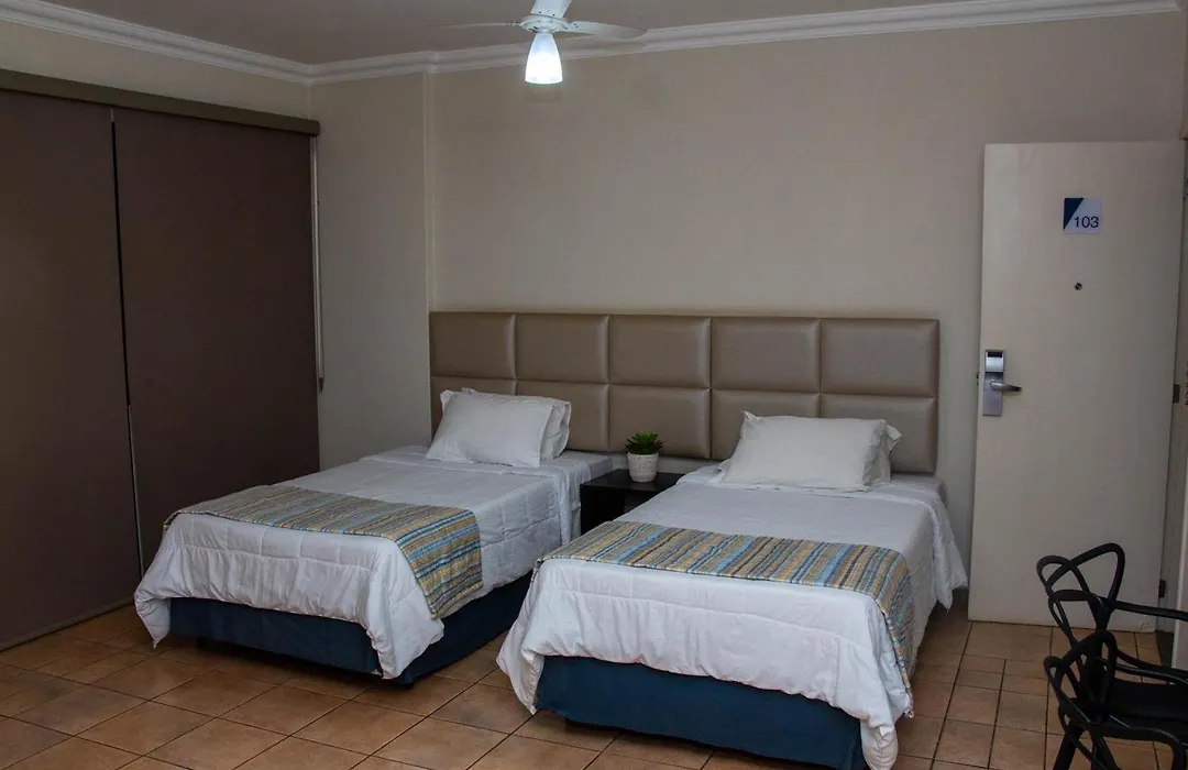 Plaza Inn Flat Araxa-1