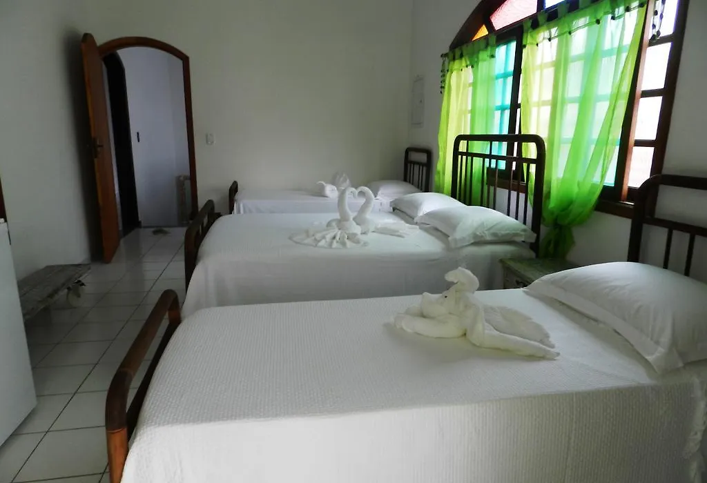 Praia Canto Do Forte Guest House-1