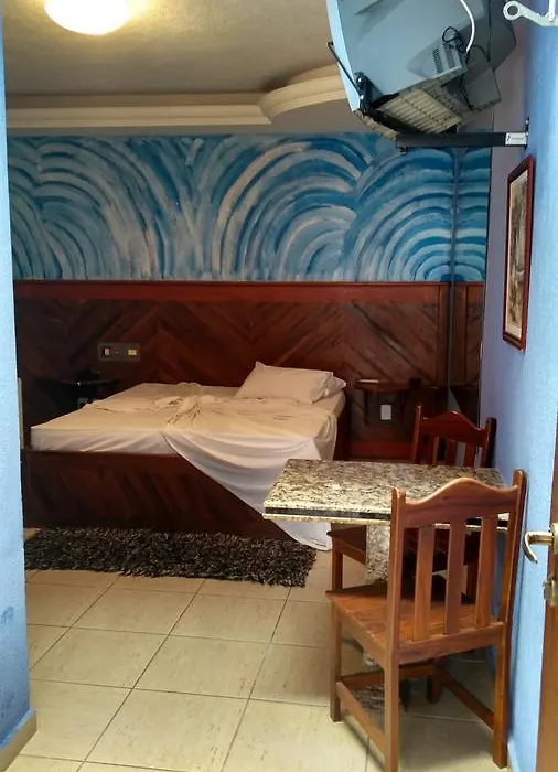 Hotel Paris (Adults Only)-1