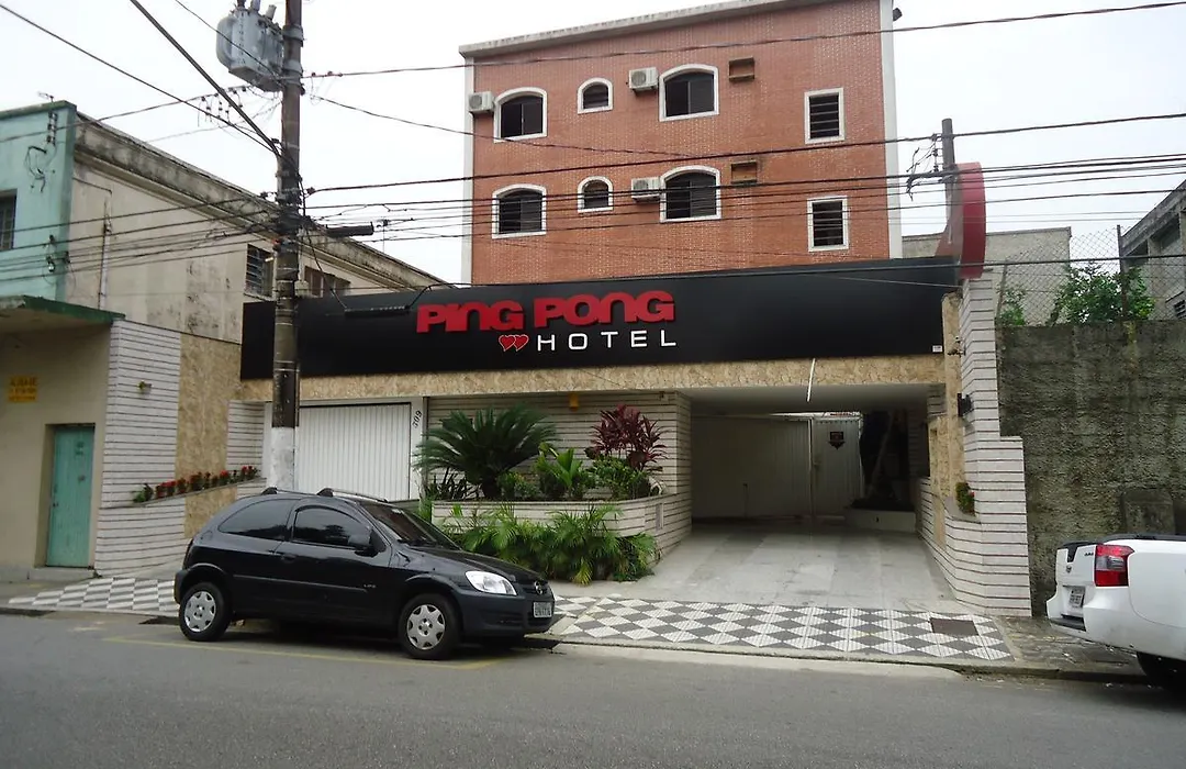 Ping Pong Hotel-1