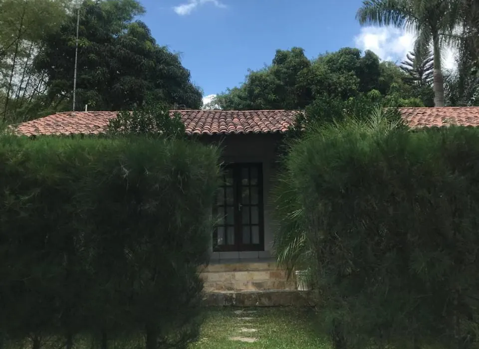 Pousada Chale Cana Brava-1