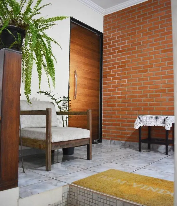 Nova Suíte - centro de Domingos Martins + Café da manhã-1