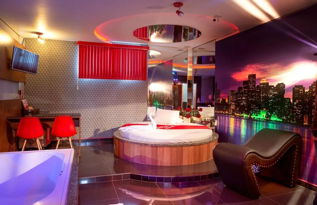 Stillus Motel-1