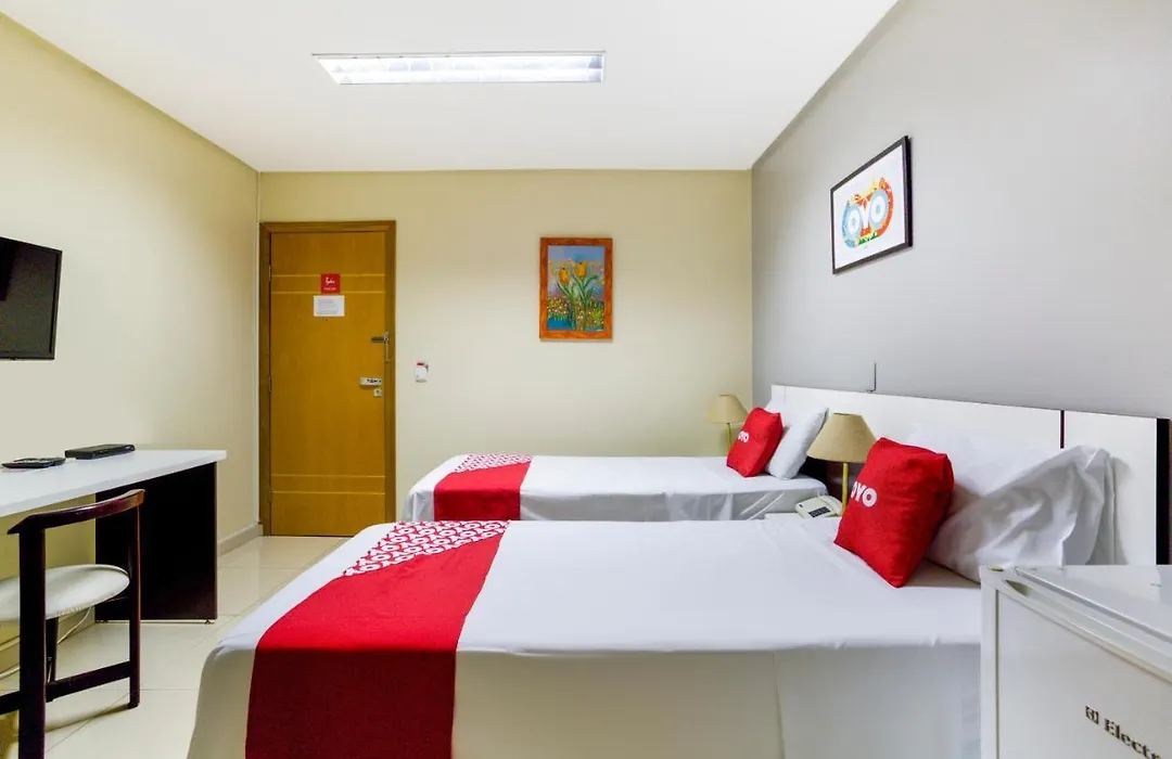 OYO Hotel Via Universitária, Anápolis-1