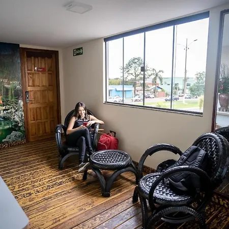 Shelter Hostel E Pousada-2