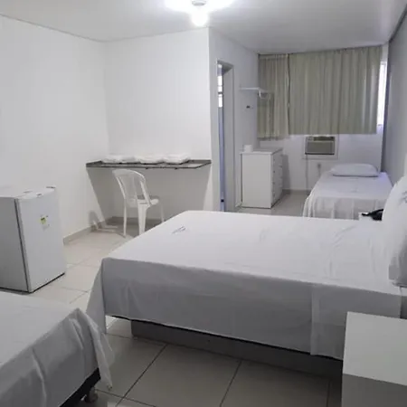 Petro Hotel Candeias-2