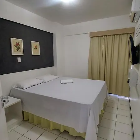 Flat Biarritz Ao Lado da Litorânea l Ferreira Hospedagens-2