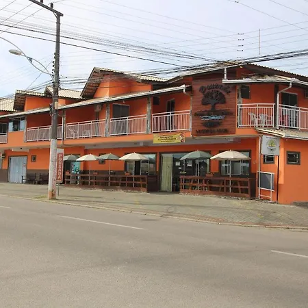 Pousada Praia da Fortaleza 450 metros do Parque Beto Carrero com café da manhã-3
