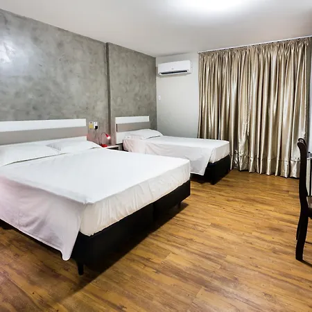 H Hotel-3