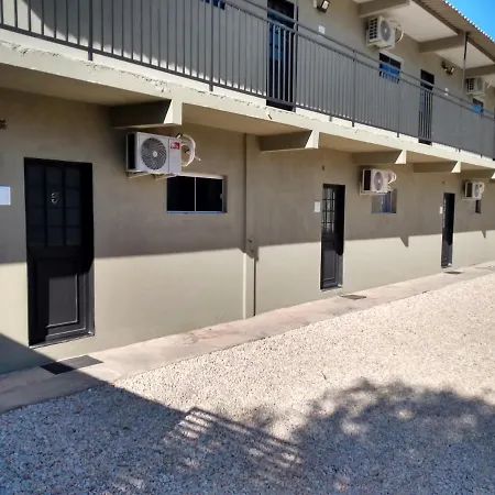 LOCANDA DA SERRA - Aptos Mobiliados e Suítes por Temporada-2