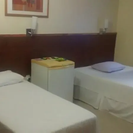 Hotel Dois Candangos-2