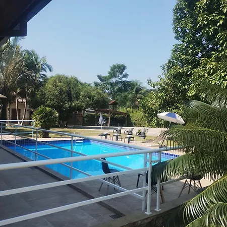 Pousada Cantinho do Sossego Paraty tem Piscina com Vista pra Montanha, Salão de Jogos, Café da Manhã, Estacionamento, Gerador de Energia, Próximo as principais Praias, Ilhas e Cachoeiras-2