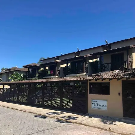 Casa em Condomínio com Piscina Privativa-3