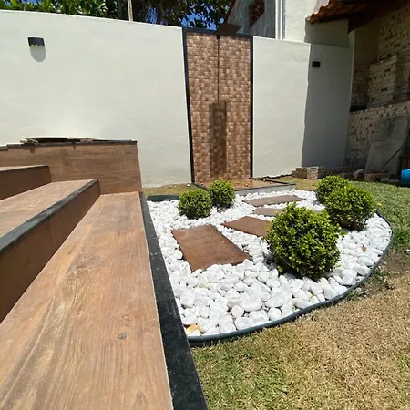 Casa com piscina, ar condicionado, campo de futebol e área gourmet a um quarteirão da lagoa de Praia Seca-2