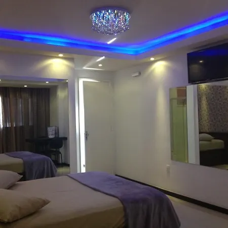 Petit Amour Motel (Adults Only)-2