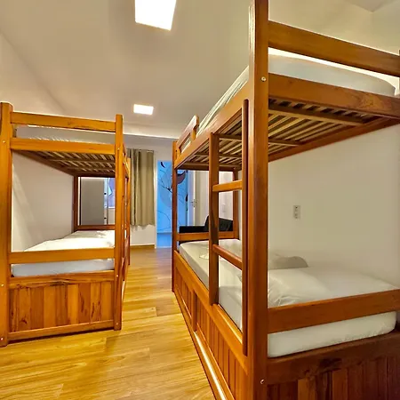 Lila Limao Hostel-2