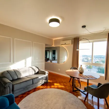 Hotel Obino Bage-3