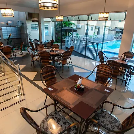 Hotel 365-2