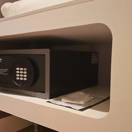 Dmax Hotel-3