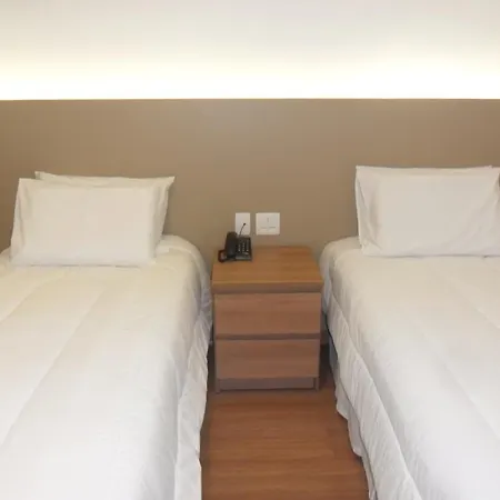Lord Hotel Aeroporto Confins-3