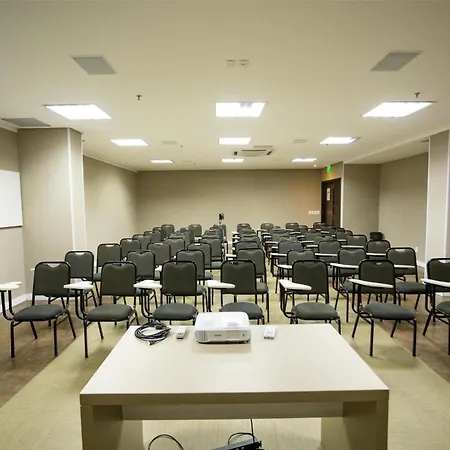 Hilton Garden Inn Maceio-3