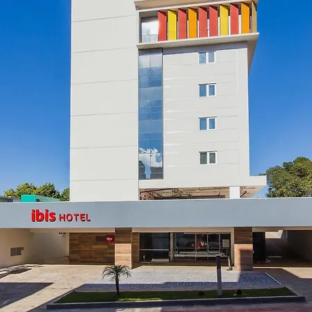 Ibis Erechim-2
