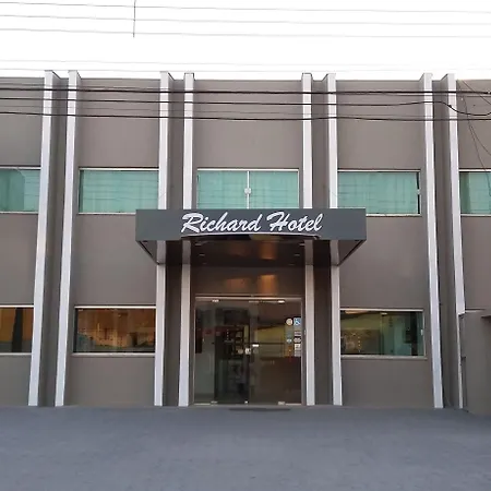 Richard Hotel-2