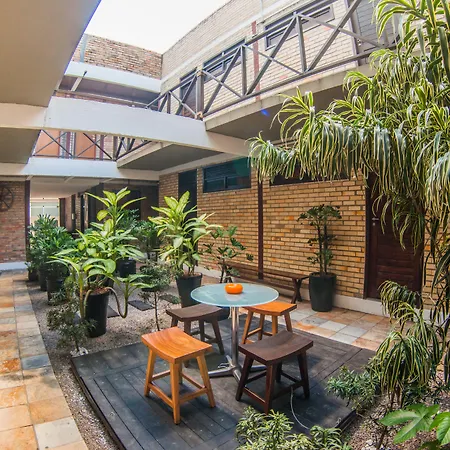 Economy Flat-3