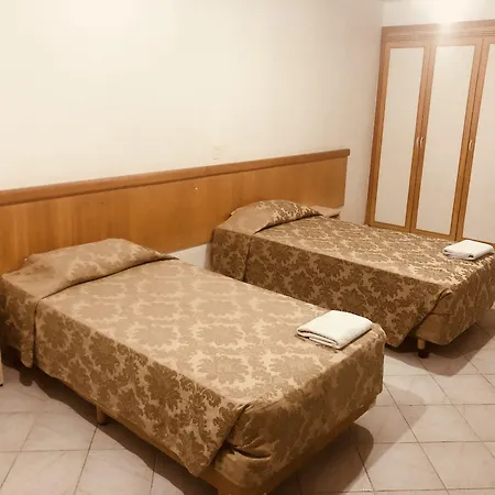 Hotel Diplomat By Bsb Inn-3
