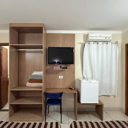 Hotel Express - Leva e busca no aeroporto grátis 24 horas-2
