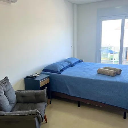 Cobertura com SPA Privativo - 3 Suítes - 8 pessoas - Mirante Home Club-2